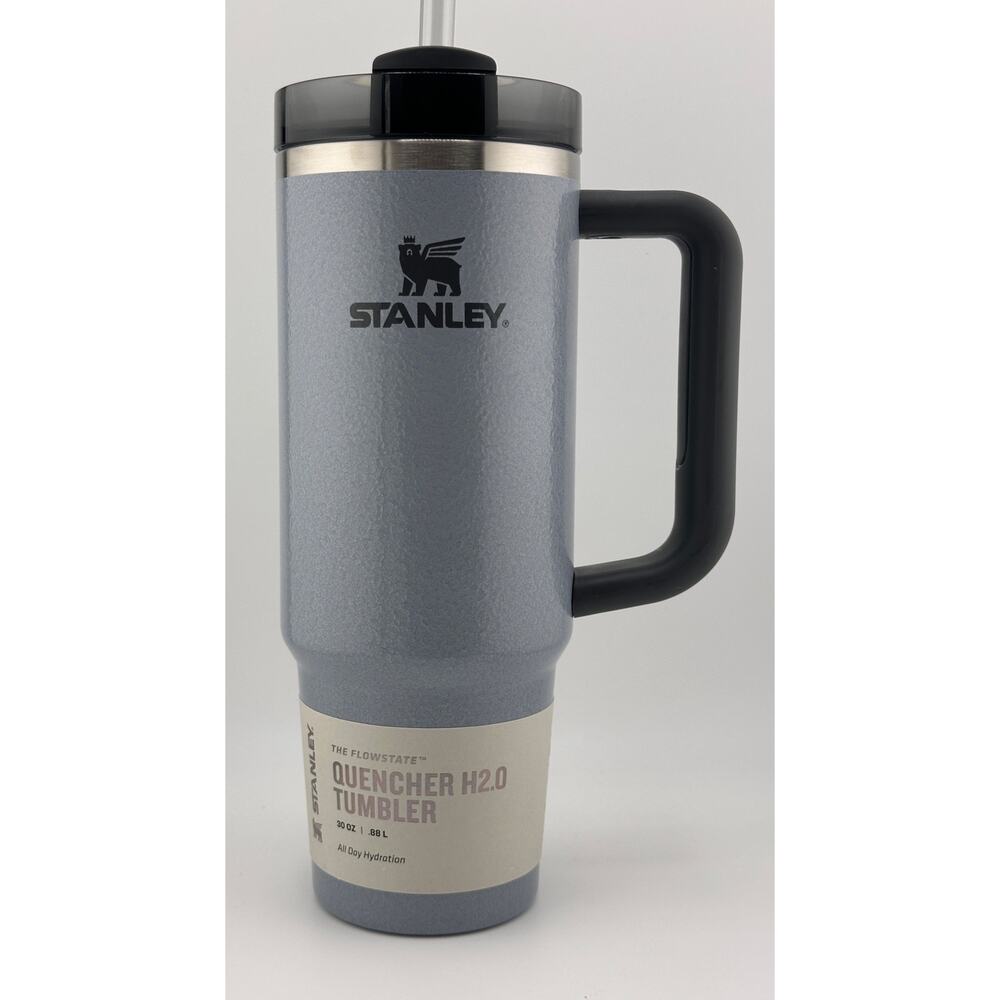 Stanley 30 oz Quencher H2.0 FlowState Tumbler; HAMMERTONE SILVER; HOLIDAYS?